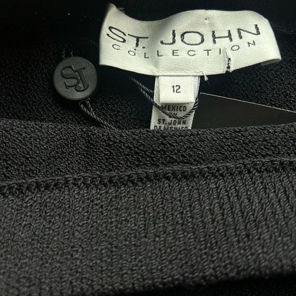 St. John knit skirt - Picture 4 of 4